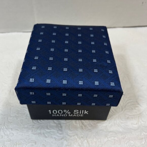 Handmade 100% Silk Cuff Links & Handkerchief Blue - Picture 10 of 11